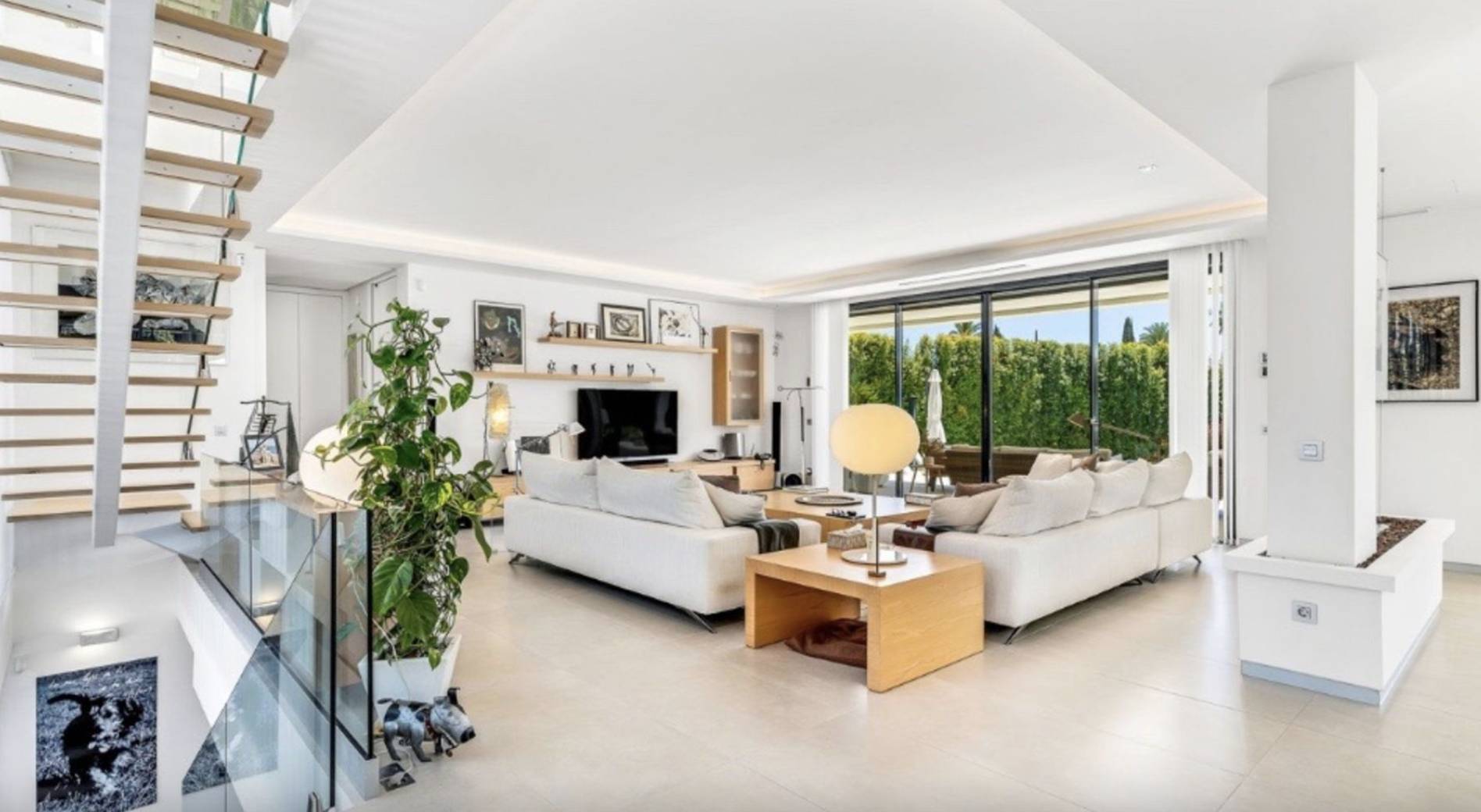 Mitchell's Prestige Properties present a Villa for sale in Marbella Golden Mile, Marbella